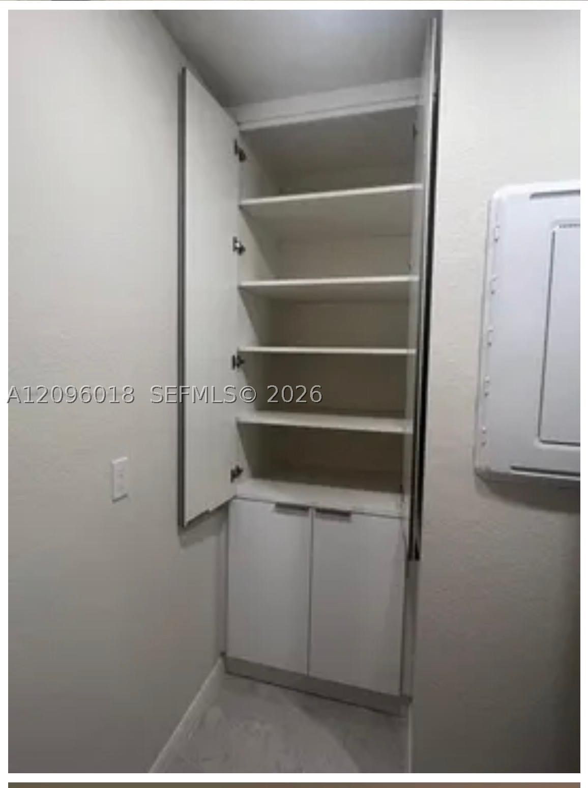 Real estate property located at 3158 Poinciana St, Broward, Somerset Plaza, Fort Lauderdale, FL