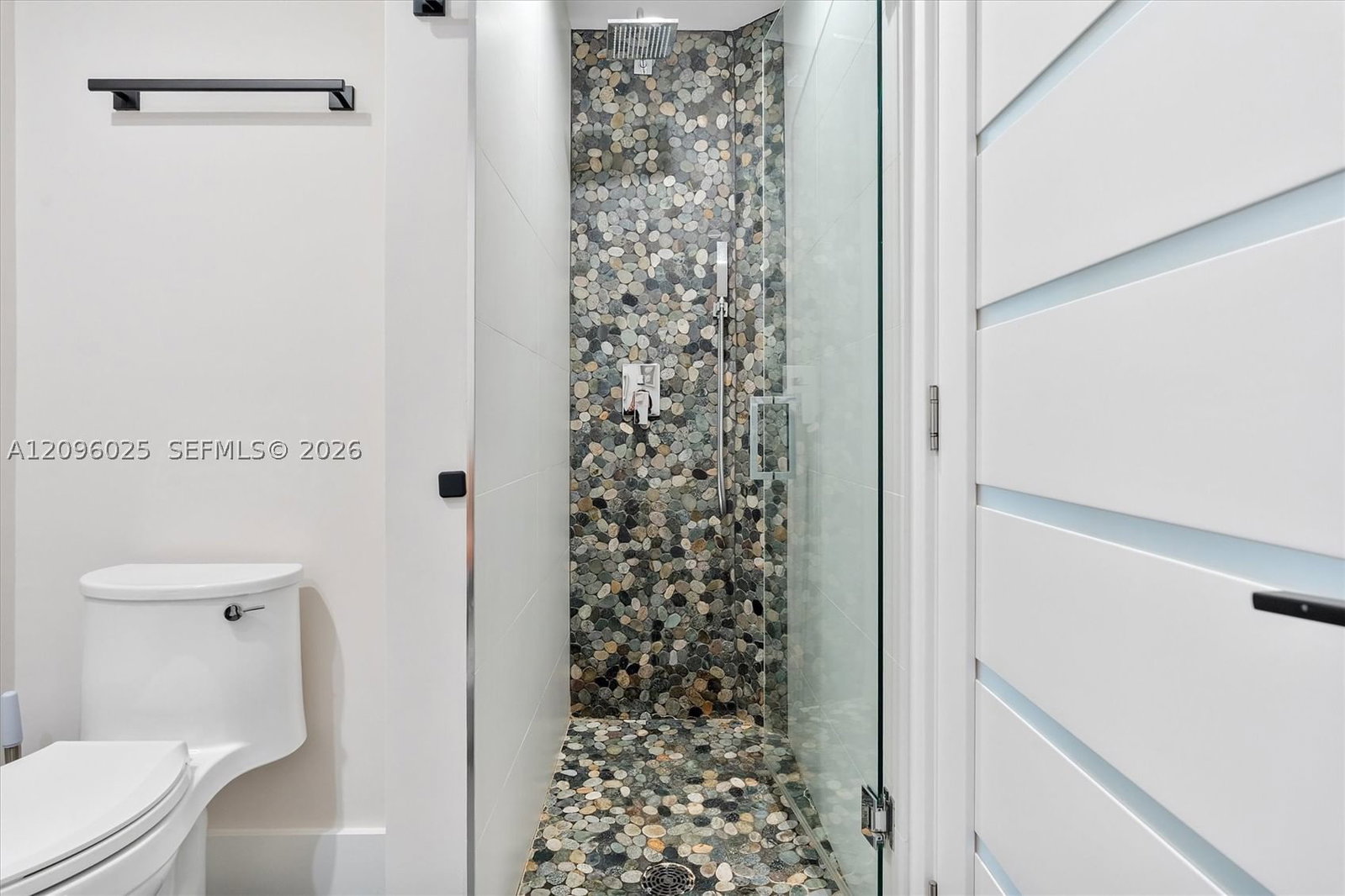 Real estate property located at 6365 Collins Ave #4307, Miami-dade, Akoya Condo, Miami Beach, FL