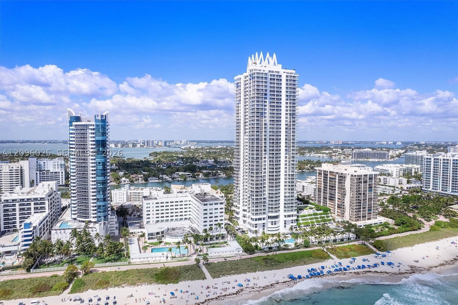Real estate property located at 6365 Collins Ave #4307, Miami-dade, Akoya Condo, Miami Beach, FL