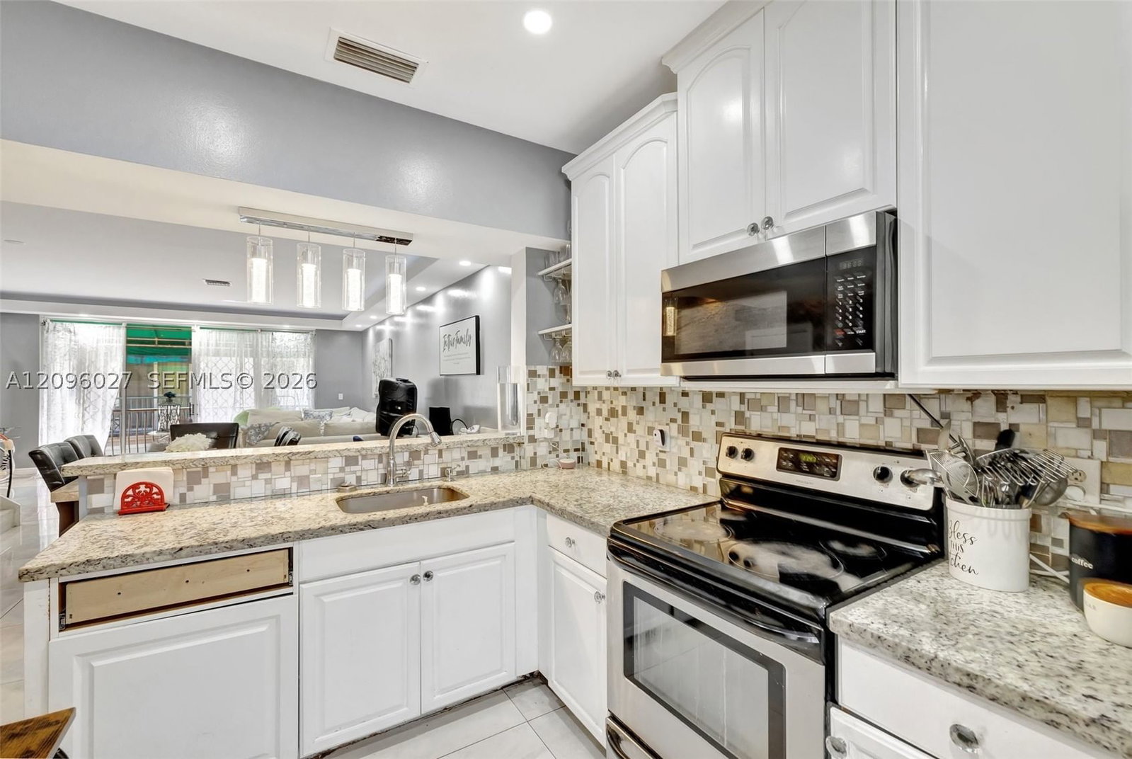 Real estate property located at 12662 14th St, Broward, Savannah Plat 3, Sunrise, FL