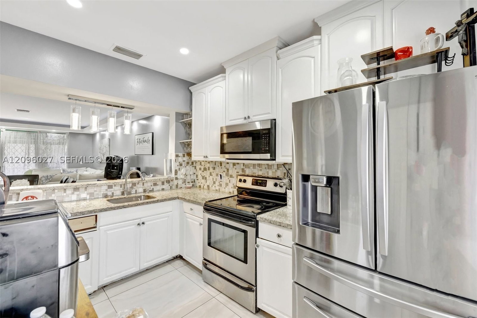 Real estate property located at 12662 14th St, Broward, Savannah Plat 3, Sunrise, FL