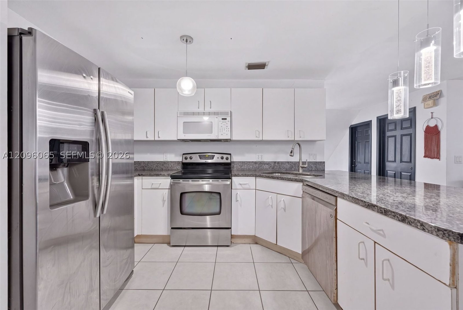 Real estate property located at 417 Kelly Ln, Broward, Bonaventure, Weston, FL