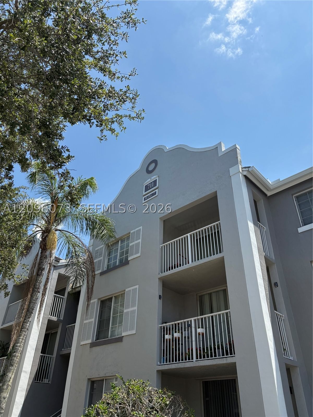 Real estate property located at 711 111th Way #202, Broward, Devonaire Condo At Pembro, Pembroke Pines, FL