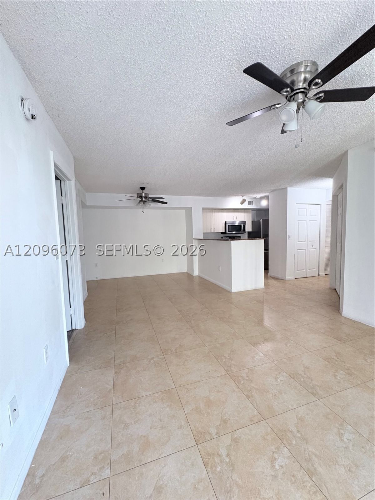 Real estate property located at 711 111th Way #202, Broward, Devonaire Condo At Pembro, Pembroke Pines, FL