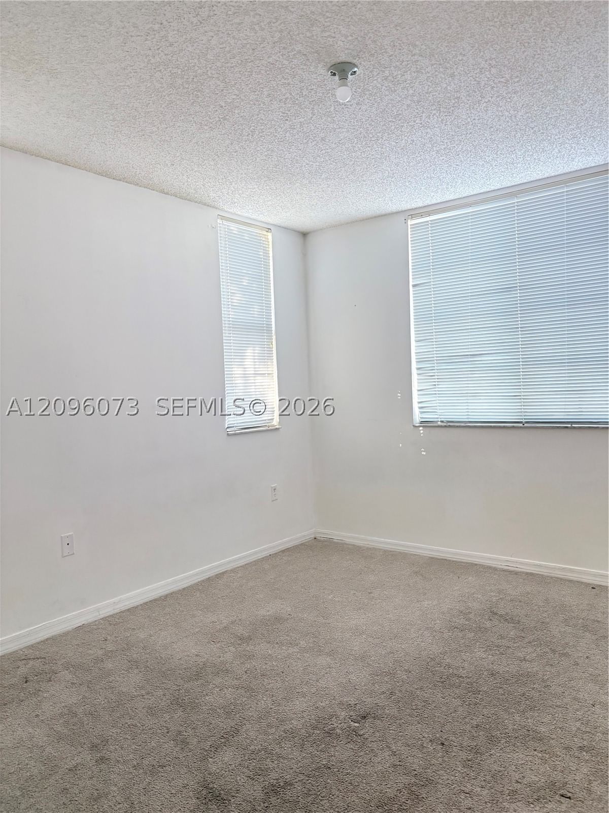 Real estate property located at 711 111th Way #202, Broward, Devonaire Condo At Pembro, Pembroke Pines, FL