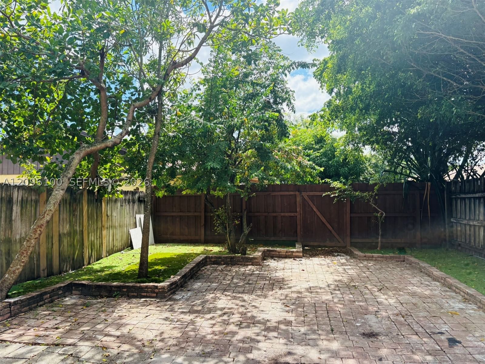 Real estate property located at 508 43rd Pl, Broward, Lake Island, Deerfield Beach, FL