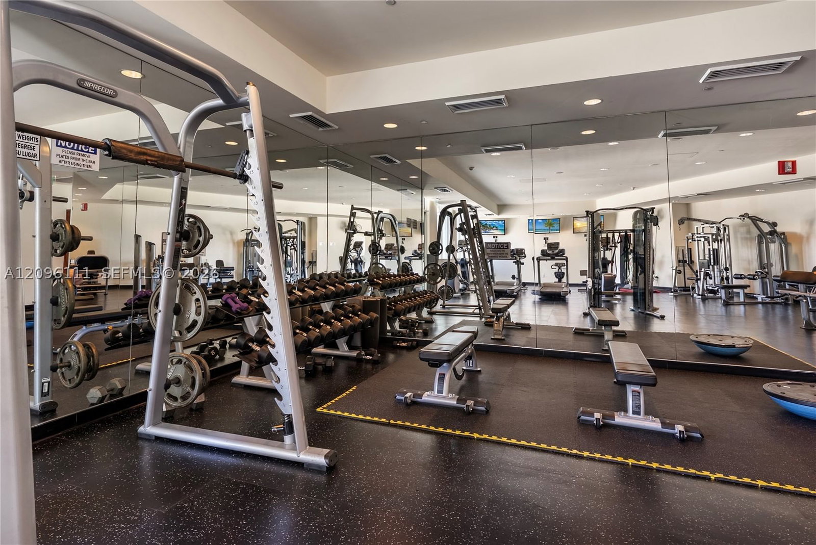 Real estate property located at 2475 Brickell Ave #2206, Miami-dade, The Metropolitan Condo, Miami, FL