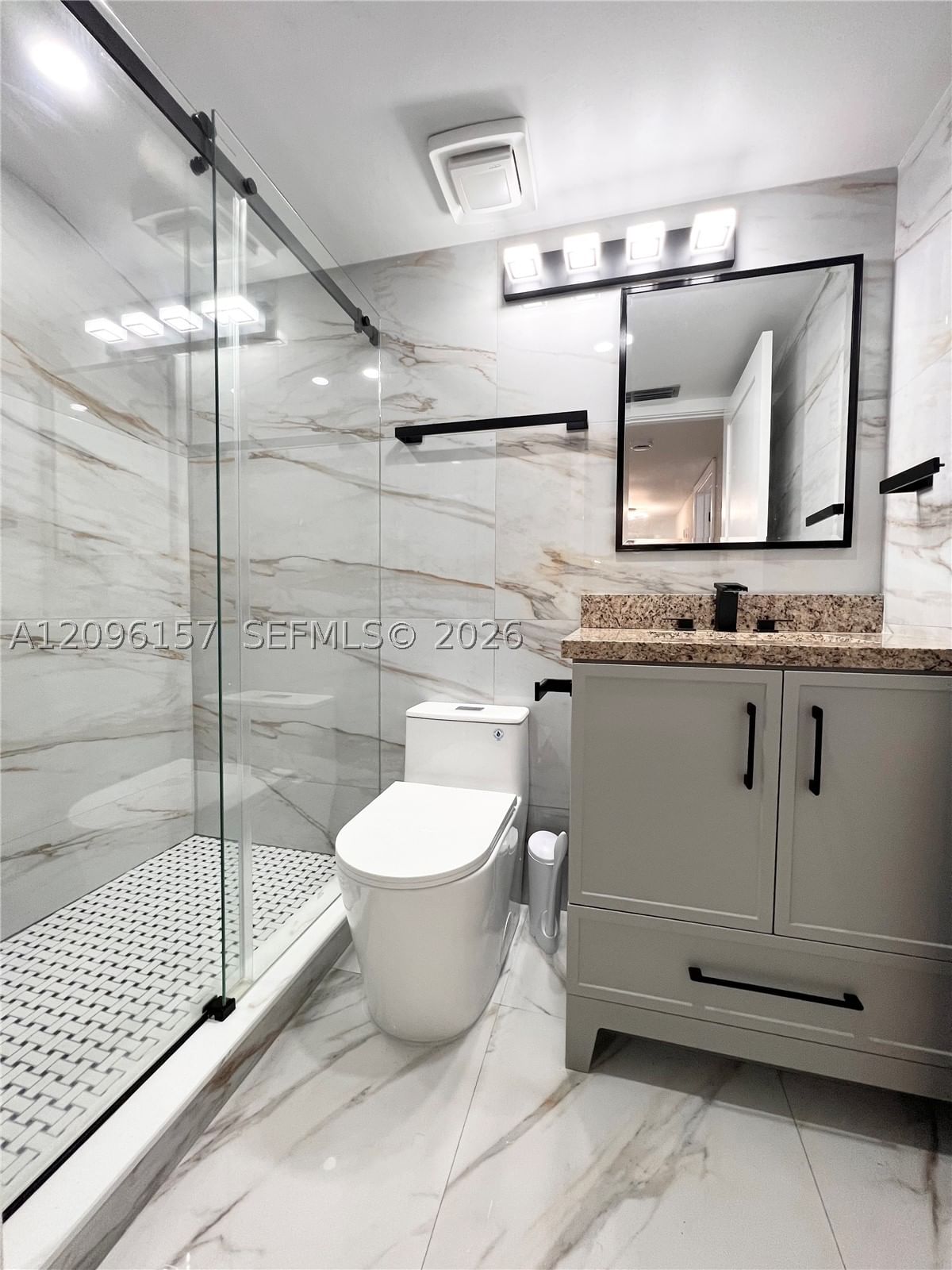 Real estate property located at 4940 Sabal Palm Blvd #312, Broward, Lakes Of Carriage Hills, Tamarac, FL