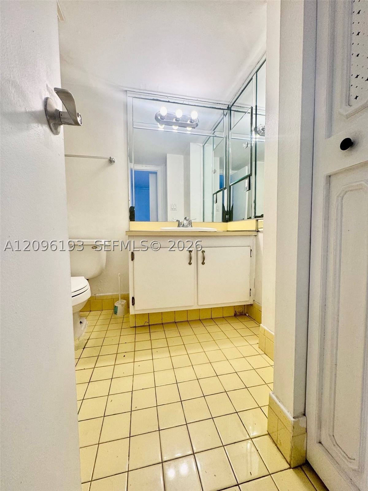 Real estate property located at 3475 Country Club Dr #601, Miami-dade, Ensenada Condo Bldg E-ii, Aventura, FL