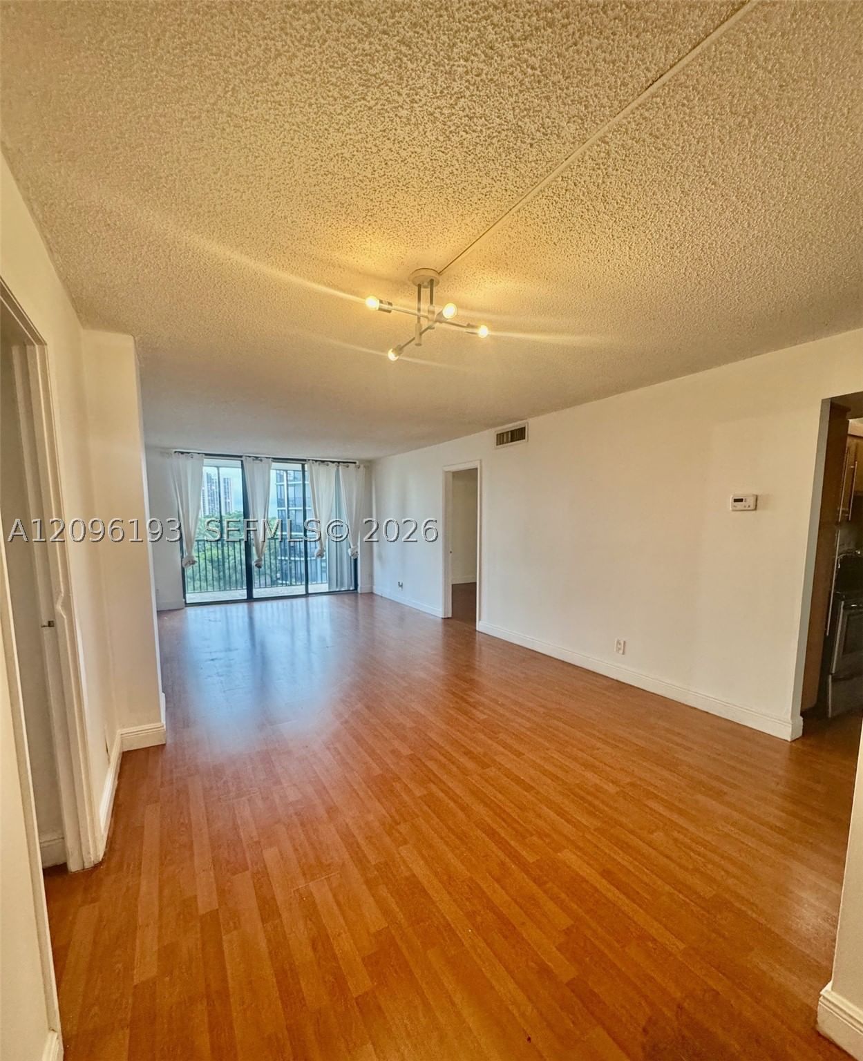 Real estate property located at 3475 Country Club Dr #601, Miami-dade, Ensenada Condo Bldg E-ii, Aventura, FL