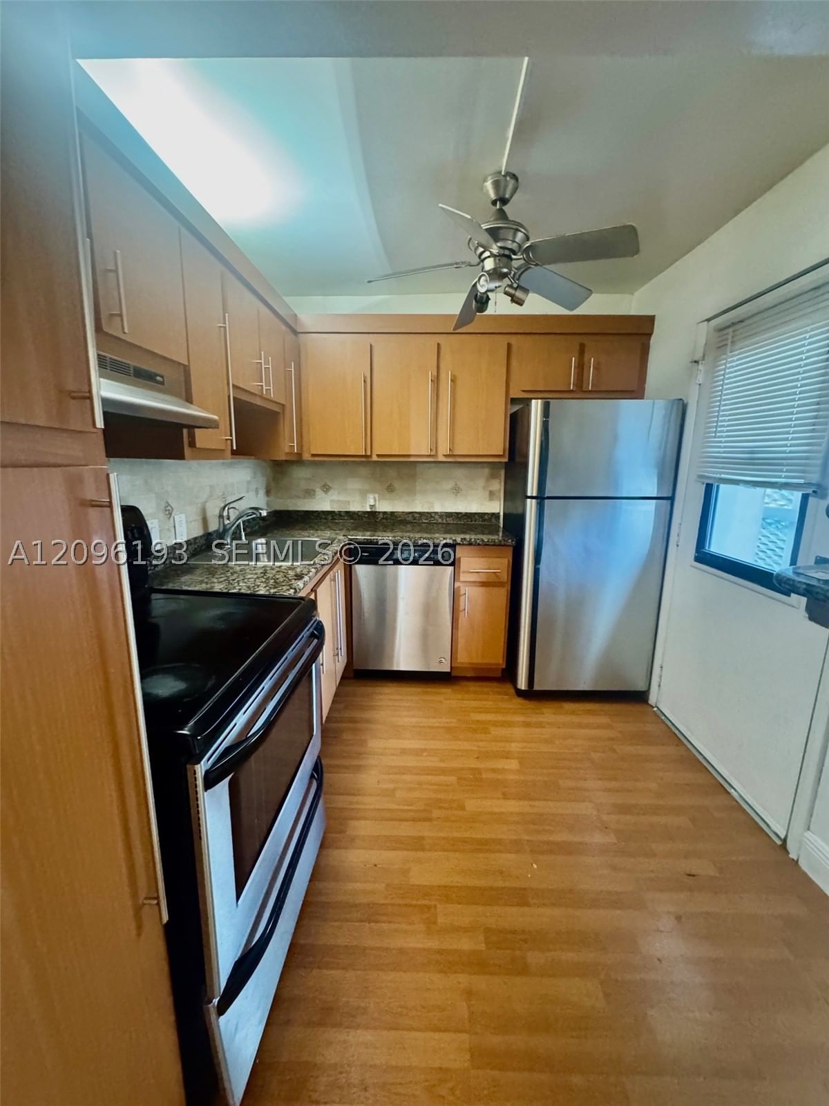 Real estate property located at 3475 Country Club Dr #601, Miami-dade, Ensenada Condo Bldg E-ii, Aventura, FL