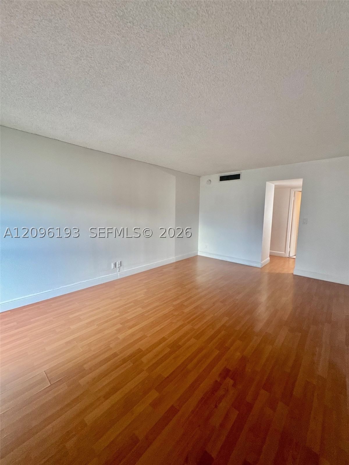 Real estate property located at 3475 Country Club Dr #601, Miami-dade, Ensenada Condo Bldg E-ii, Aventura, FL