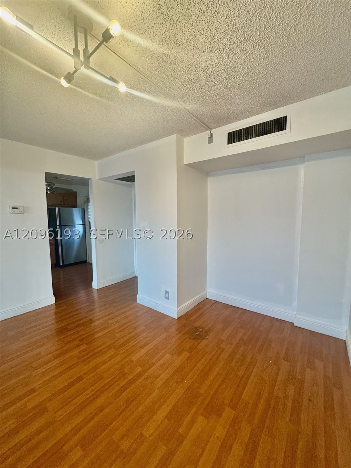 Real estate property located at 3475 Country Club Dr #601, Miami-dade, Ensenada Condo Bldg E-ii, Aventura, FL