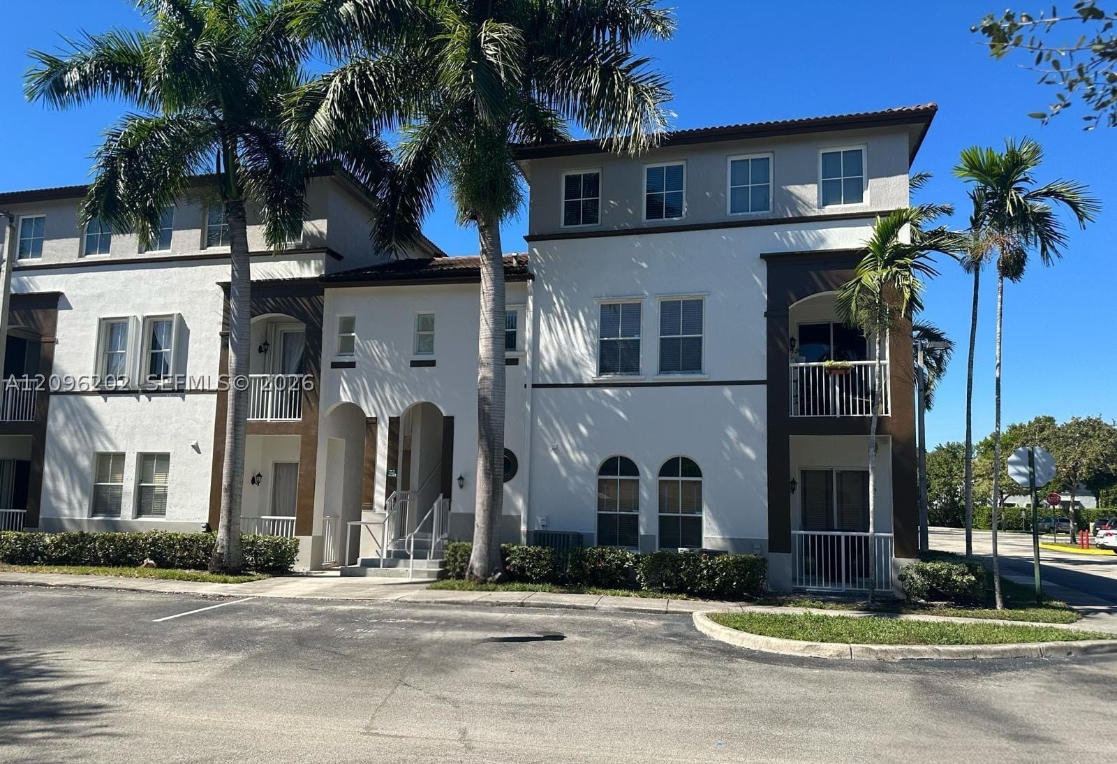 Real estate property located at 4331 160th Ave #218, Broward, Courtyards Three Condo, Miramar, FL