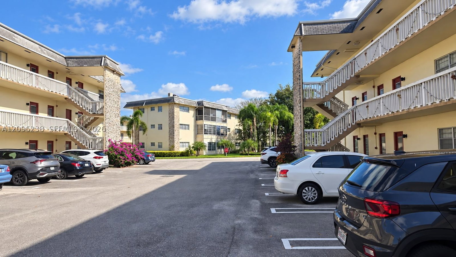 Real estate property located at 4441 16th St J108, Broward, Jarret Hall Condo, Lauderhill, FL