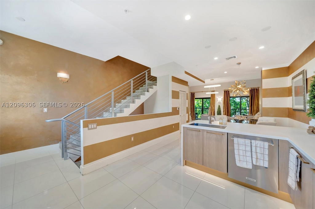 Real estate property located at 508 1st Cir, Broward, Koi, Pompano Beach, FL