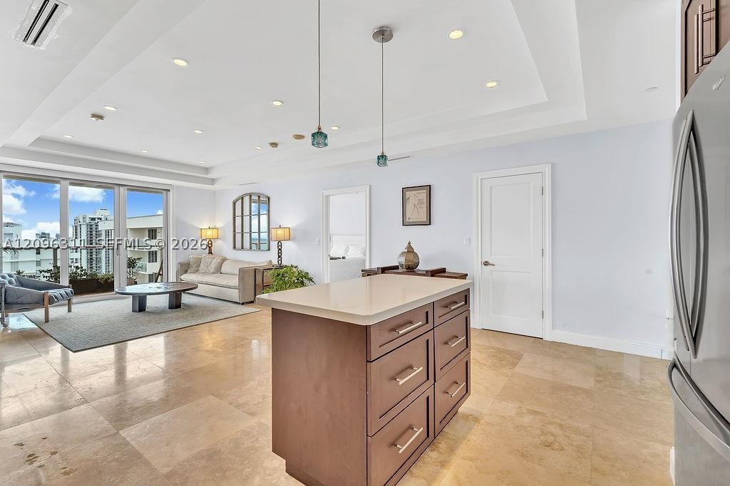 Real estate property located at 5701 Collins Ave PH14, Miami-dade, Arlen Beach Condo, Miami Beach, FL