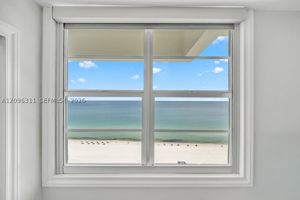 Real estate property located at 5701 Collins Ave PH14, Miami-dade, Arlen Beach Condo, Miami Beach, FL