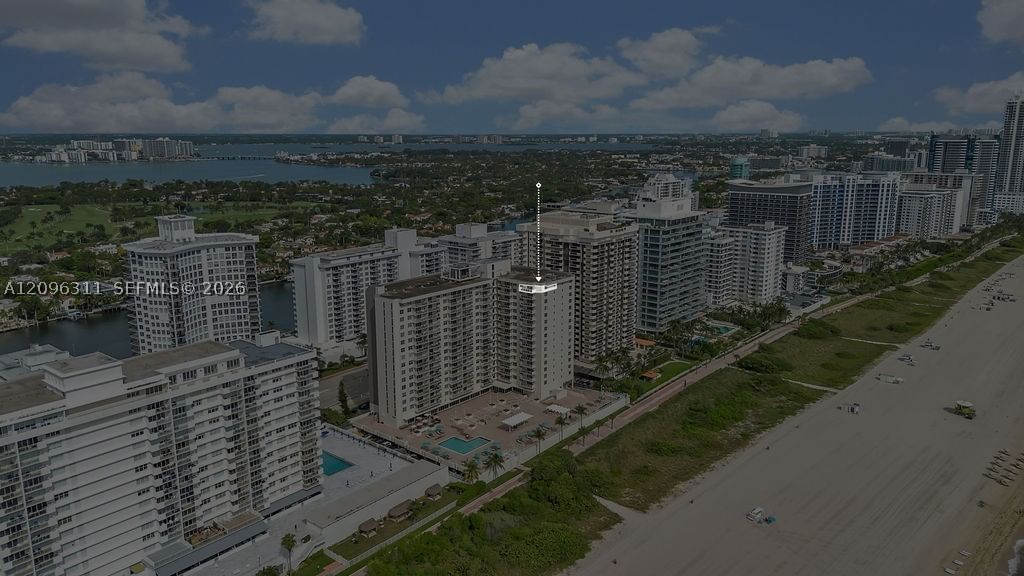 Real estate property located at 5701 Collins Ave PH14, Miami-dade, Arlen Beach Condo, Miami Beach, FL