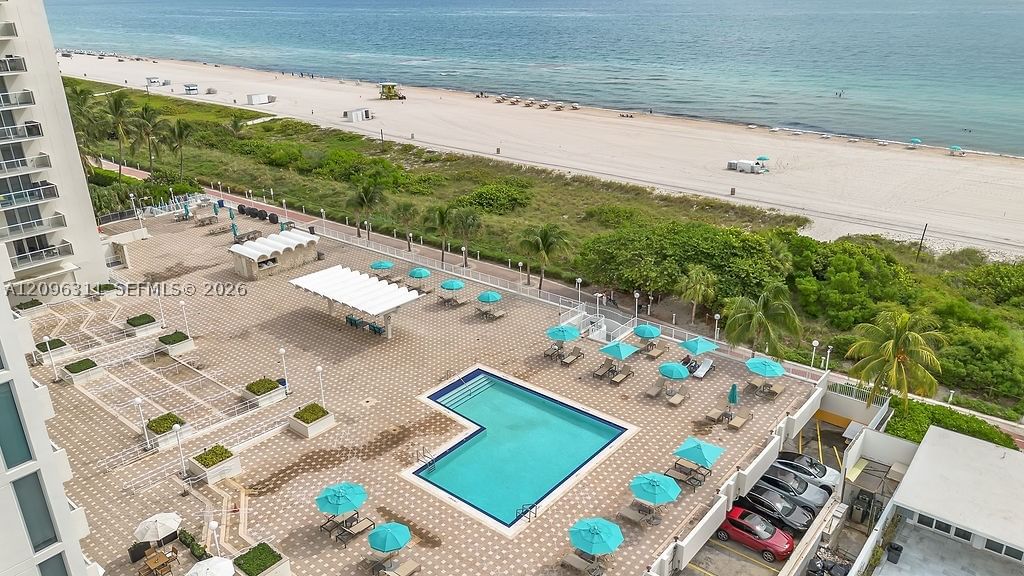Real estate property located at 5701 Collins Ave PH14, Miami-dade, Arlen Beach Condo, Miami Beach, FL