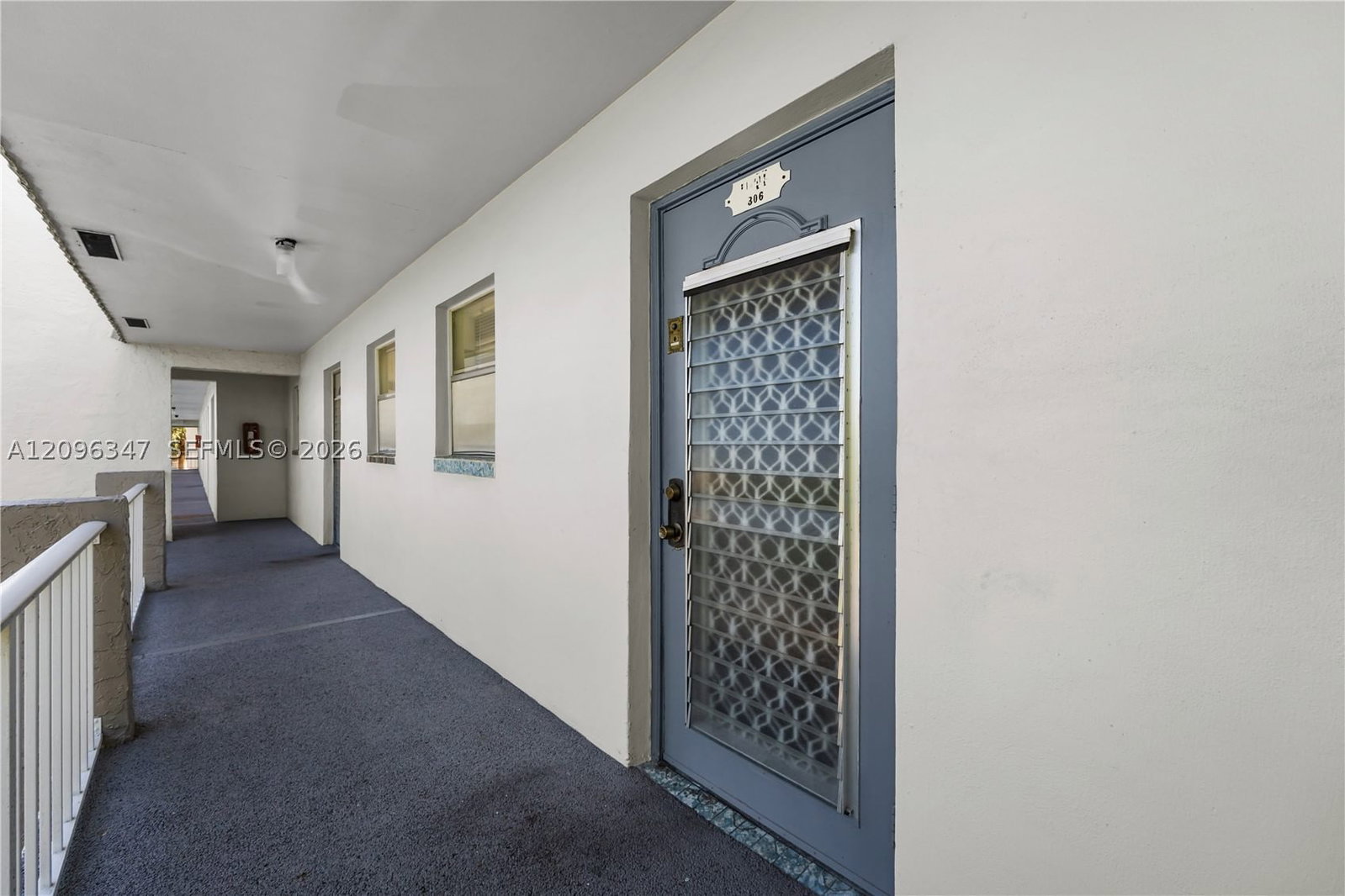 Real estate property located at 8450 Sunrise Lakes Blvd #306, Broward, Sunrise Lakes 51 Condo, Sunrise, FL