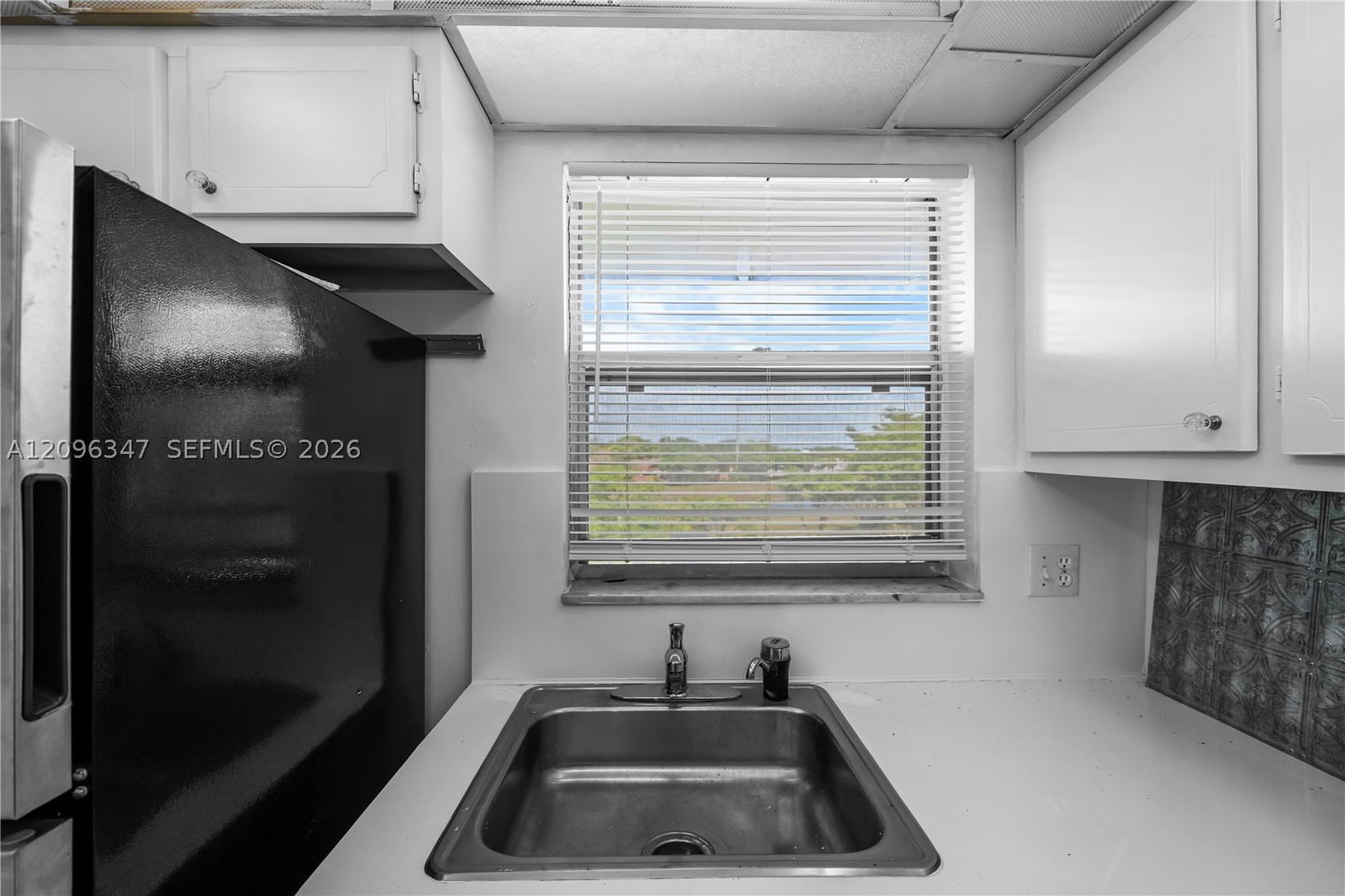 Real estate property located at 8450 Sunrise Lakes Blvd #306, Broward, Sunrise Lakes 51 Condo, Sunrise, FL
