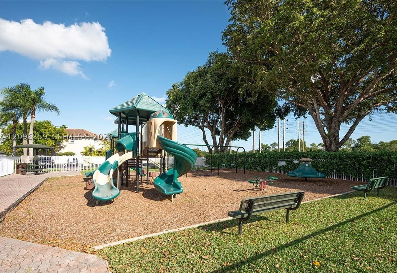 Real estate property located at 14747 132nd Ct, Miami-dade, The Point, Miami, FL