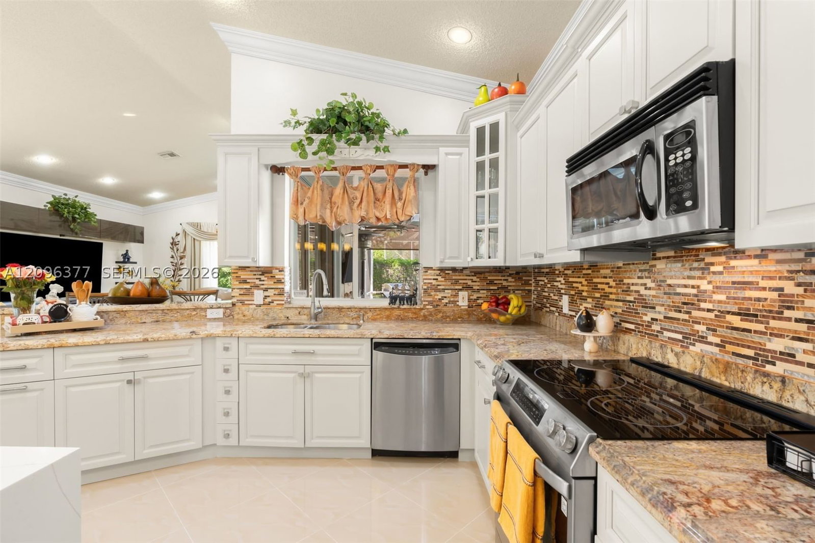 Real estate property located at 4960 106th Ave, Broward, Kensington Gardens, Coral Springs, FL