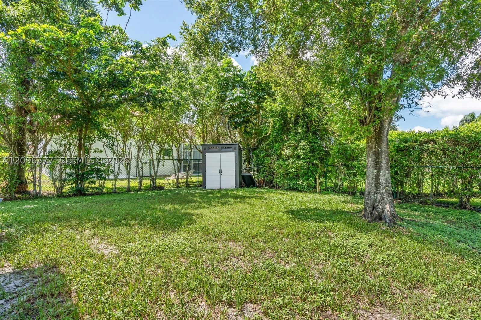 Real estate property located at 4960 106th Ave, Broward, Kensington Gardens, Coral Springs, FL
