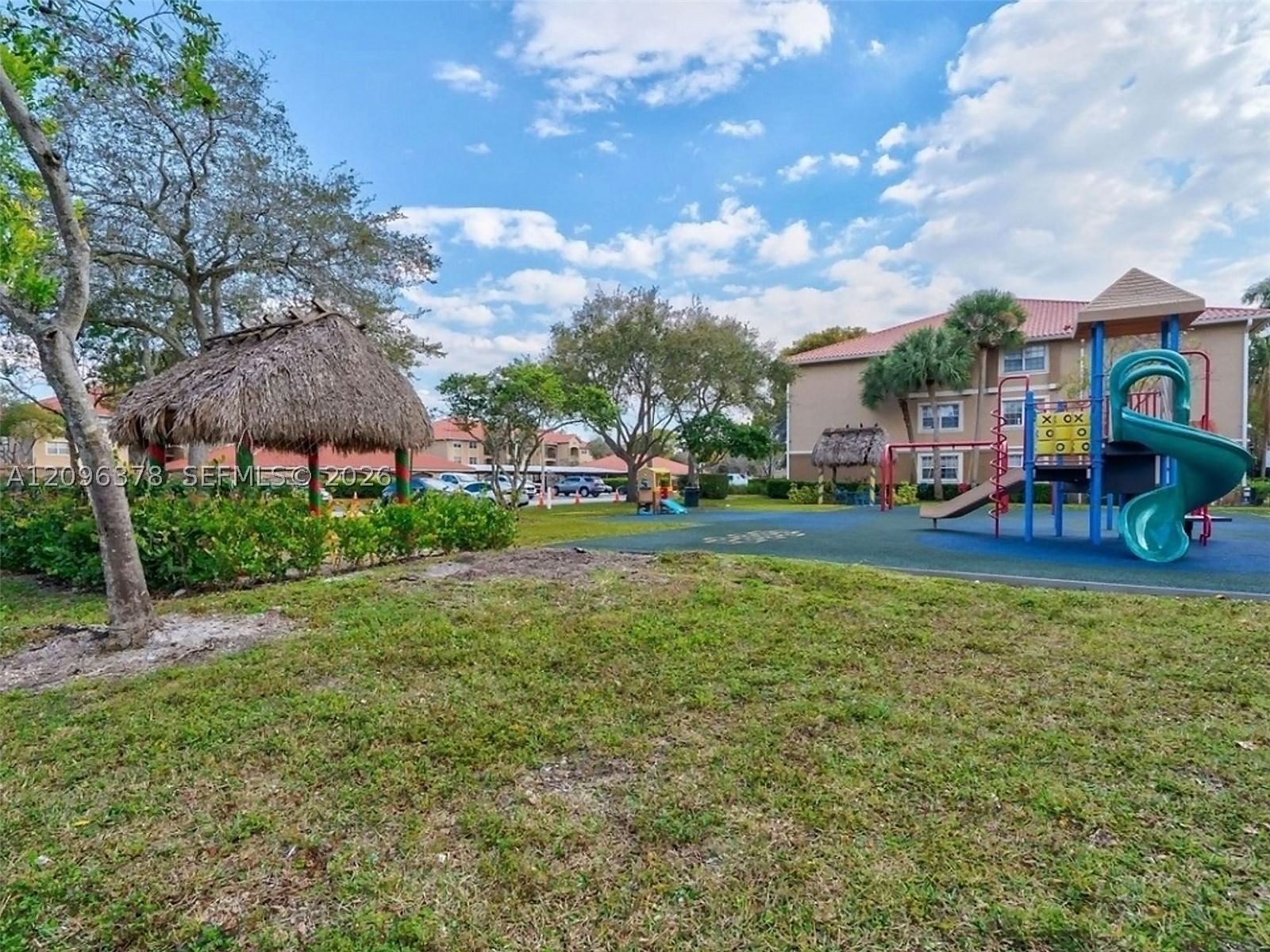 Real estate property located at 220 116th Ave #15105, Broward, Marquesa Condo, Pembroke Pines, FL