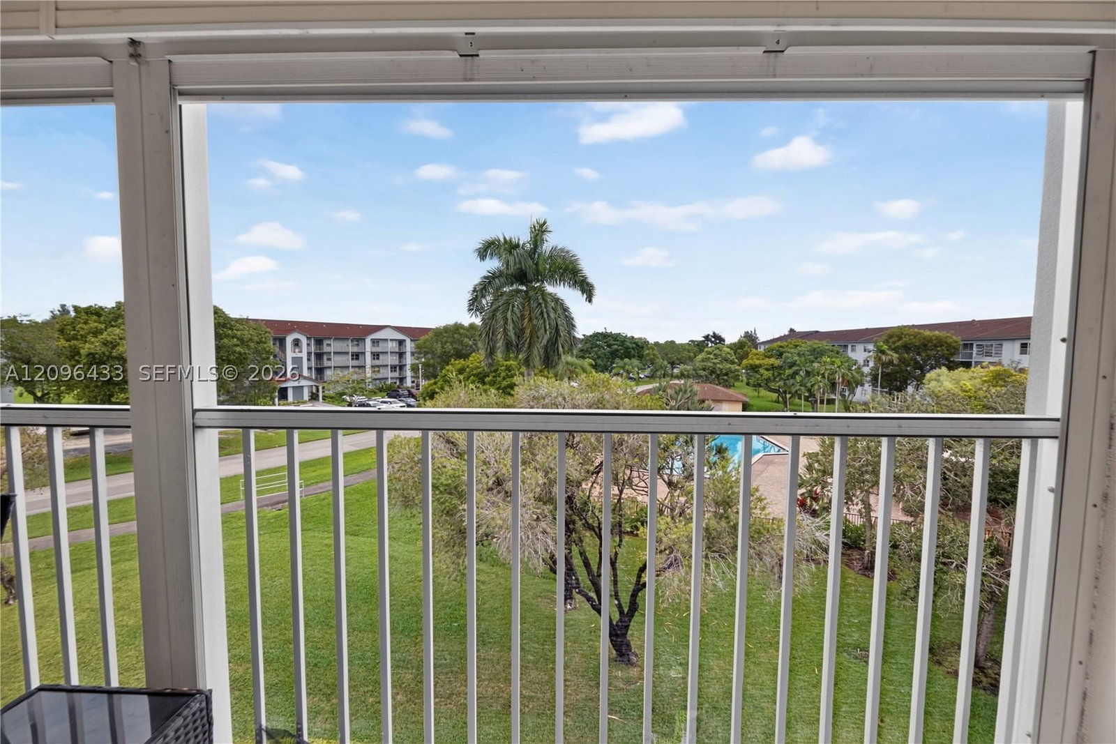 Real estate property located at 1401 128th Ter #405H, Broward, Cambridge At Century Villa, Pembroke Pines, FL