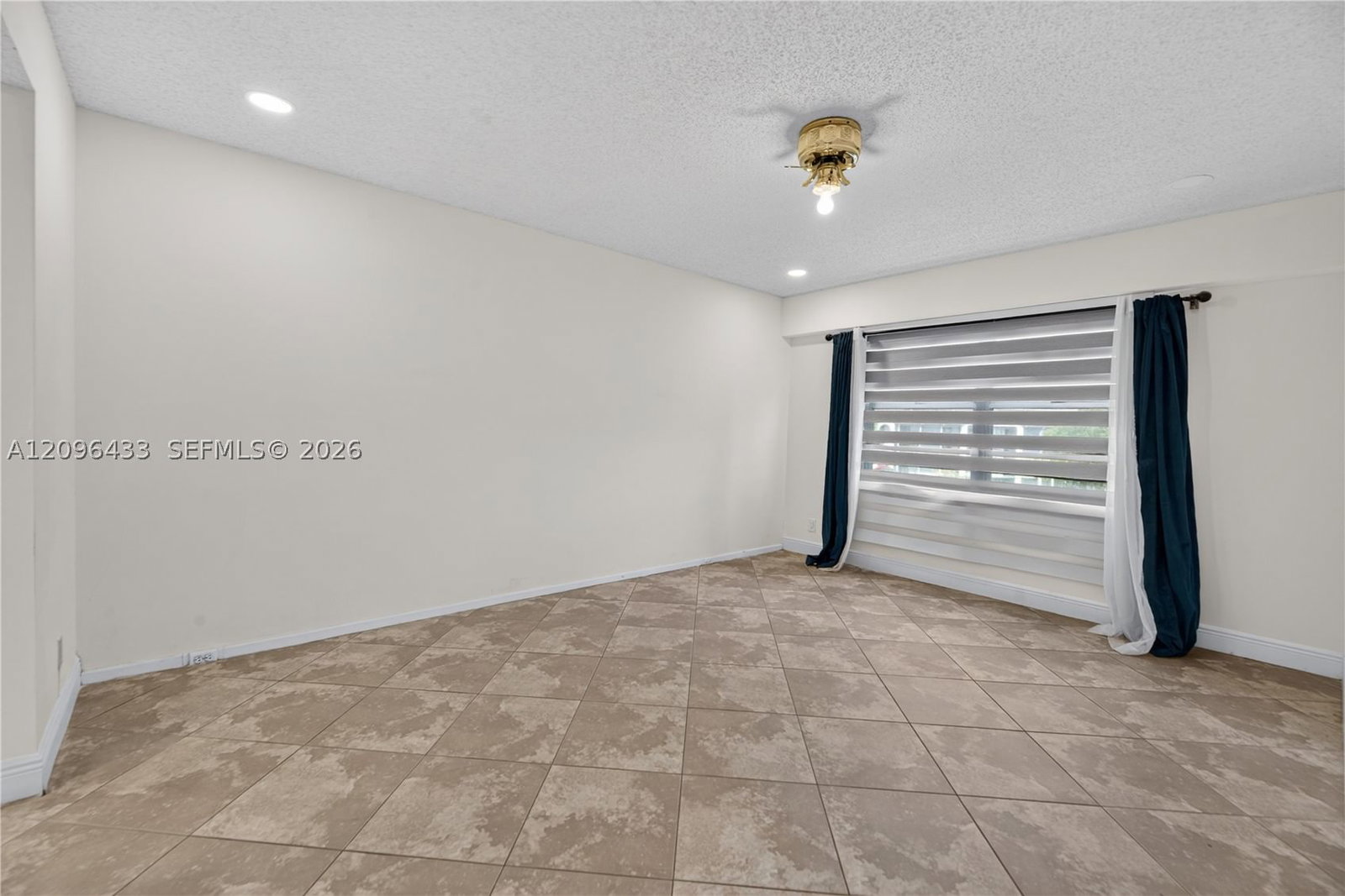 Real estate property located at 1401 128th Ter #405H, Broward, Cambridge At Century Villa, Pembroke Pines, FL