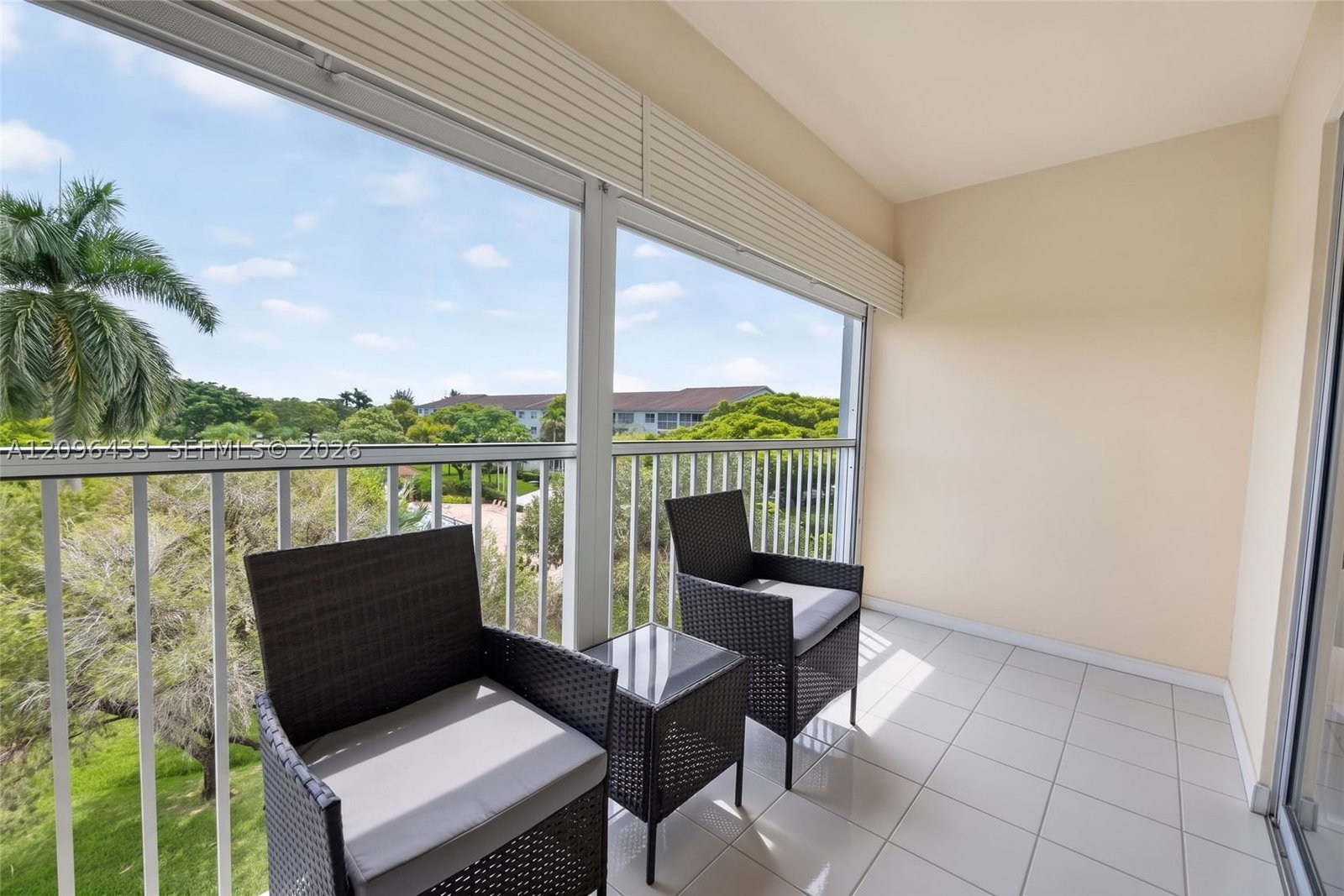 Real estate property located at 1401 128th Ter #405H, Broward, Cambridge At Century Villa, Pembroke Pines, FL