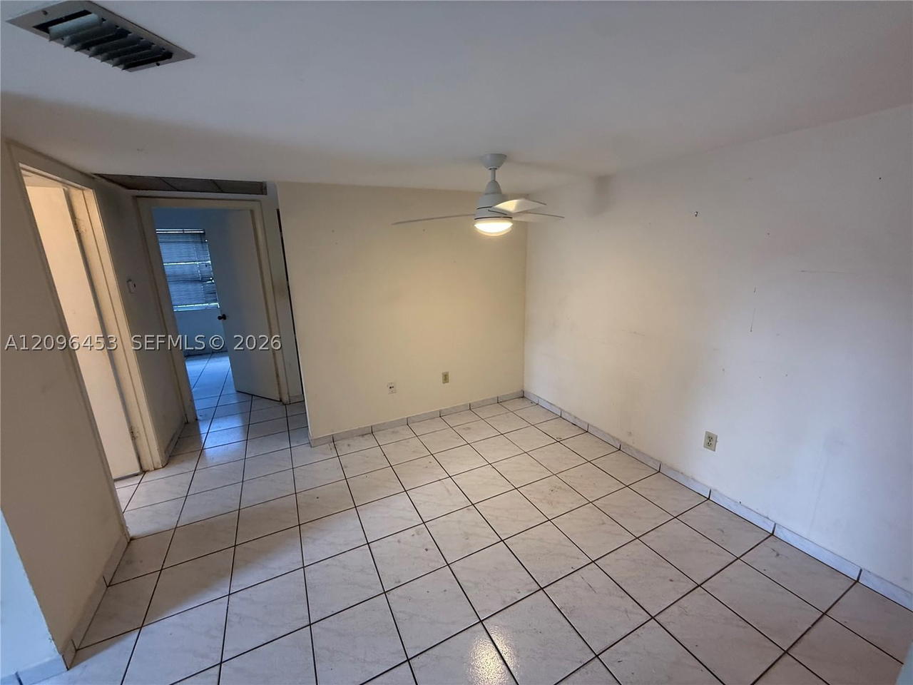 Real estate property located at 15324 72nd St #12-12, Miami-dade, Rozland Condo, Miami, FL