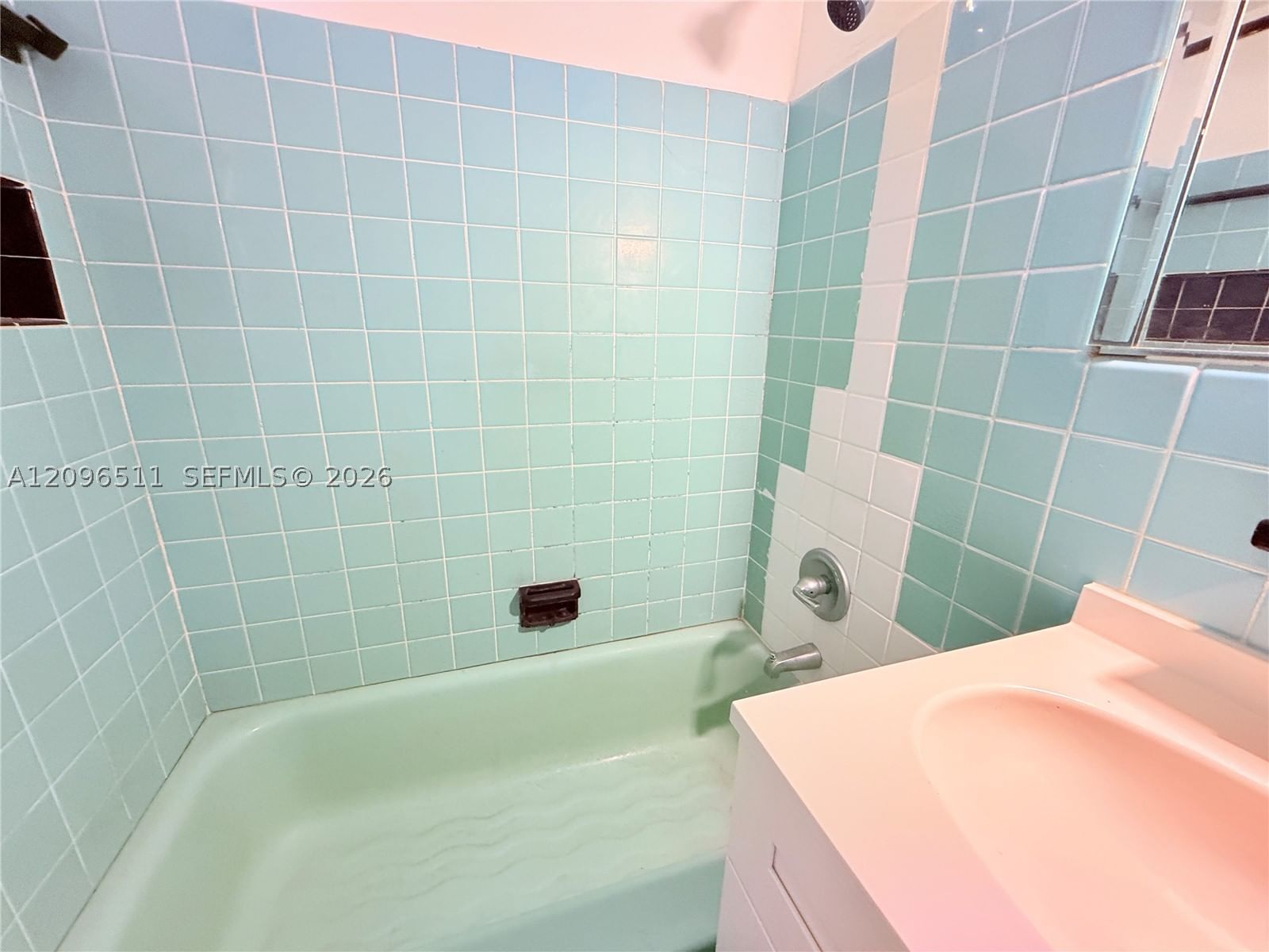 Real estate property located at 255 24th St #435, Miami-dade, Mantell, Miami Beach, FL