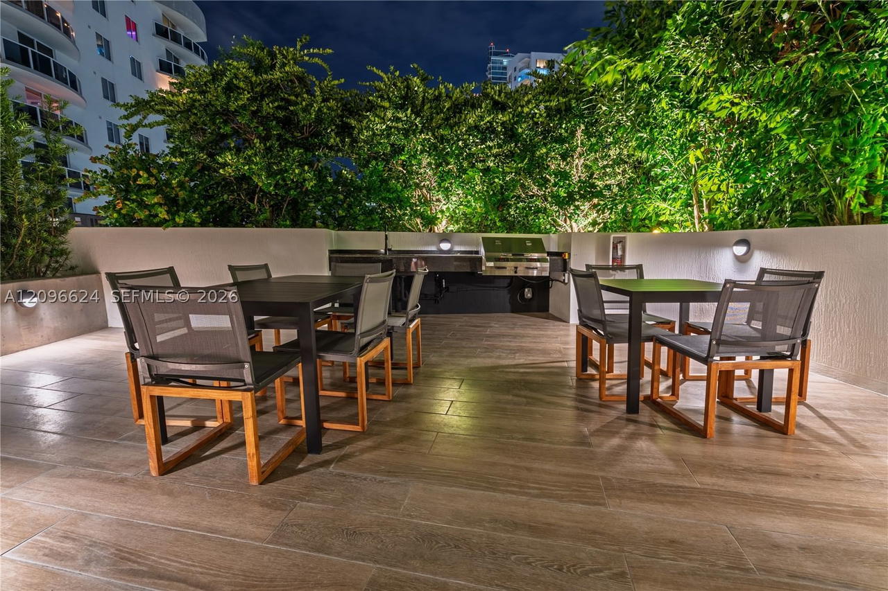Real estate property located at 700 24th St #1802, Miami-dade, Aria Reserve, Miami, FL