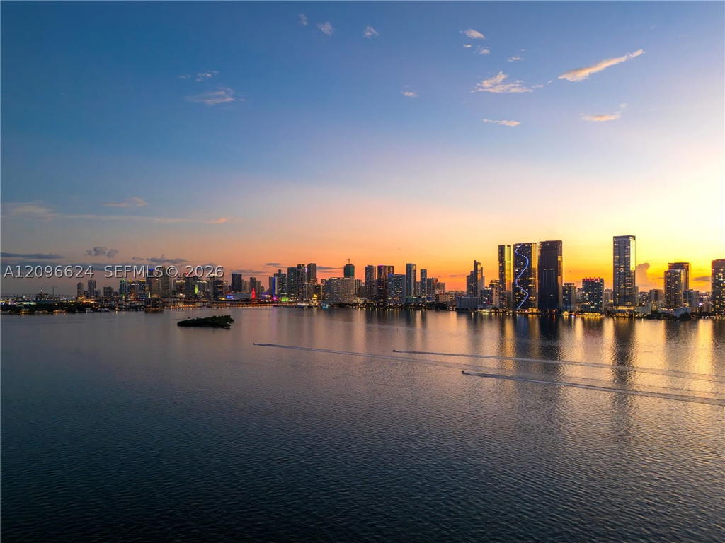 Real estate property located at 700 24th St #1802, Miami-dade, Aria Reserve, Miami, FL