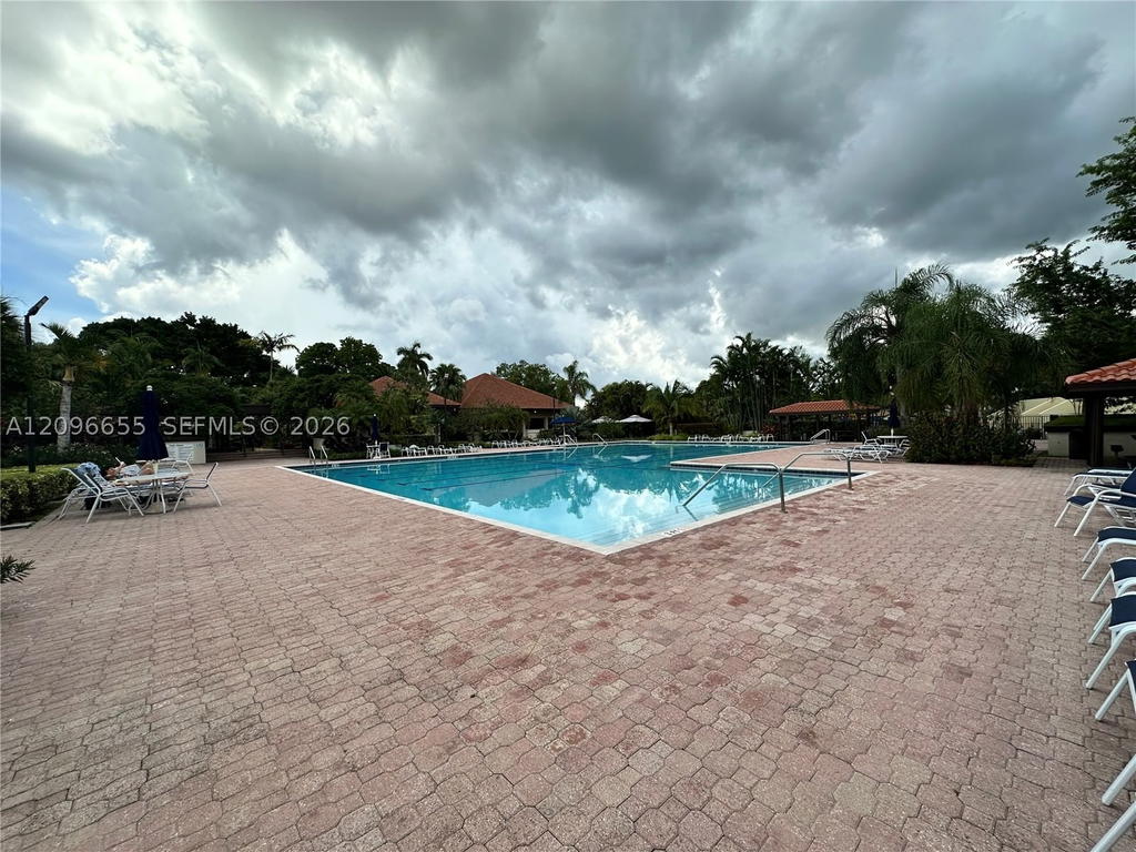 Real estate property located at 11302 132nd Ct West, Miami-dade, Host Crossings, Miami, FL