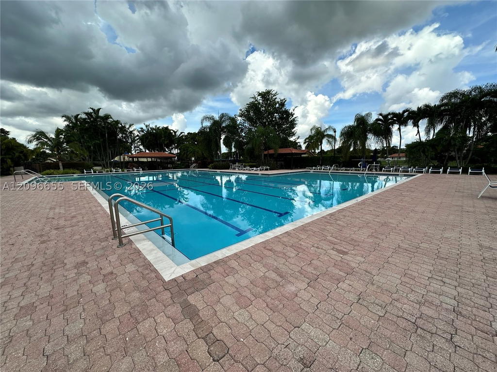 Real estate property located at 11302 132nd Ct West, Miami-dade, Host Crossings, Miami, FL