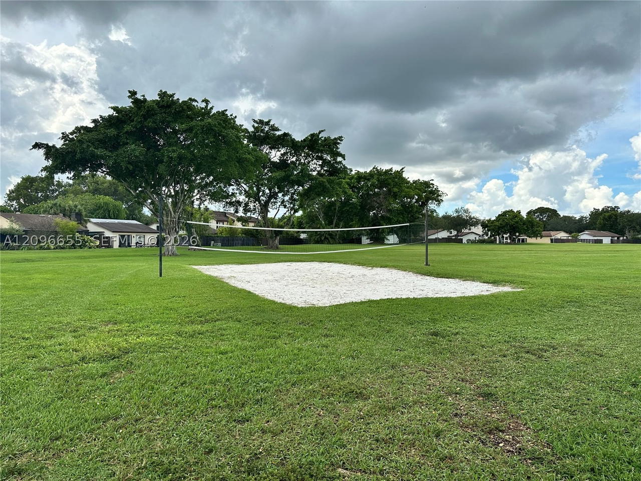 Real estate property located at 11302 132nd Ct West, Miami-dade, Host Crossings, Miami, FL