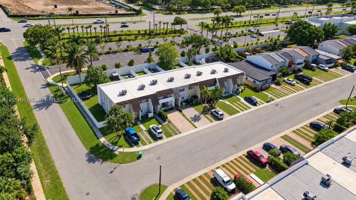 Real estate property located at 9074 35th Pl, Broward, Villa Del Sol, Sunrise, FL