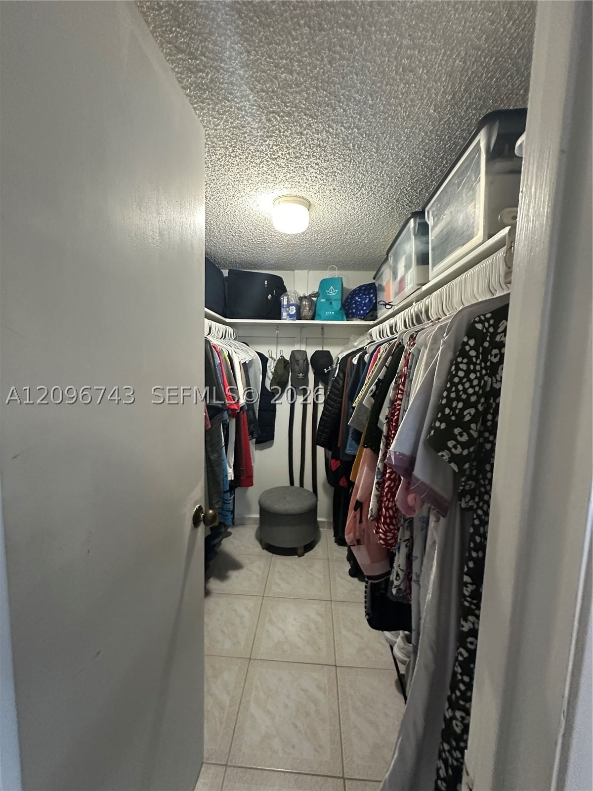 Real estate property located at 10000 80th Ct #2424, Miami-dade, Samari Lake East Condo, Hialeah Gardens, FL