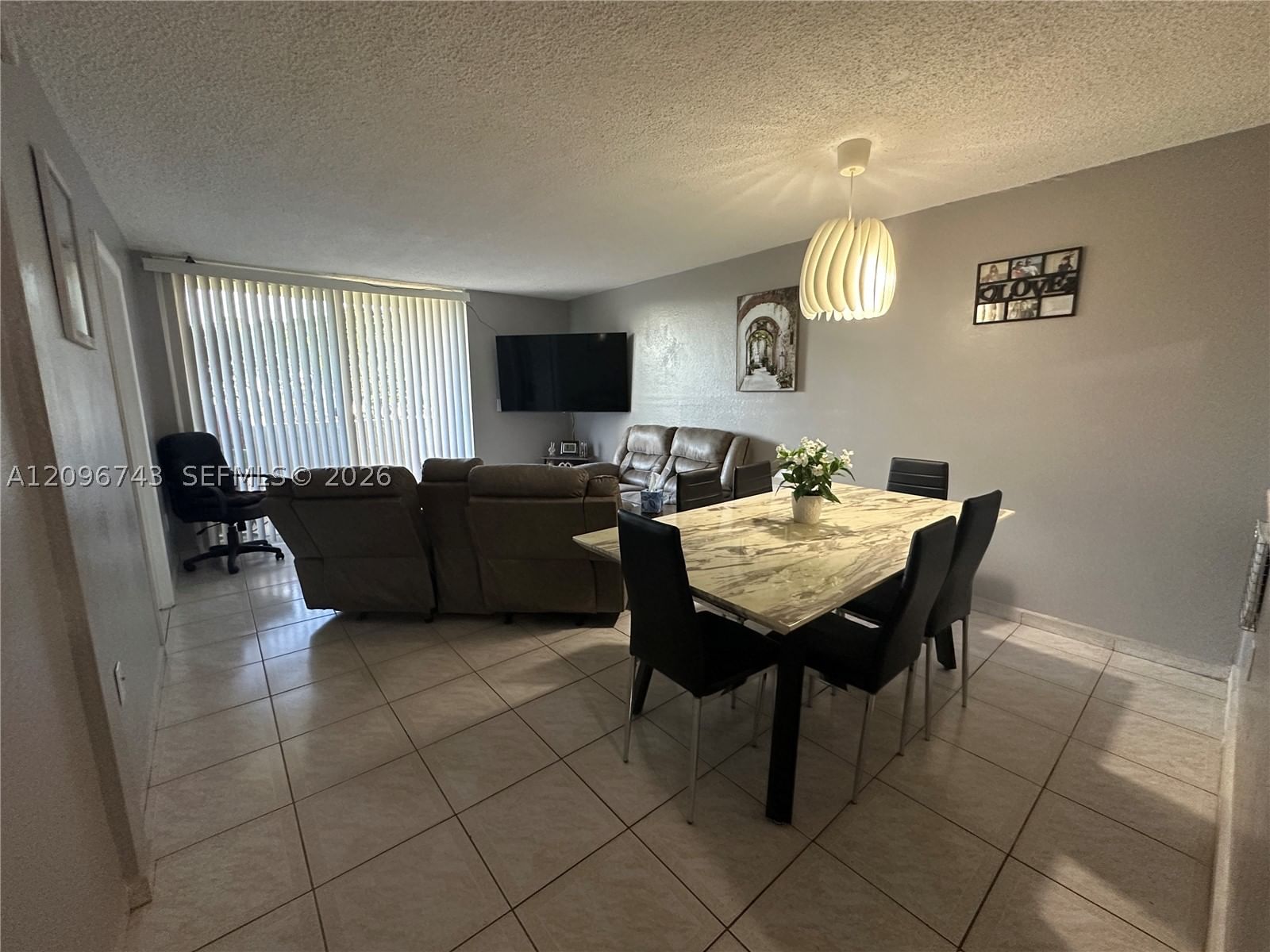 Real estate property located at 10000 80th Ct #2424, Miami-dade, Samari Lake East Condo, Hialeah Gardens, FL