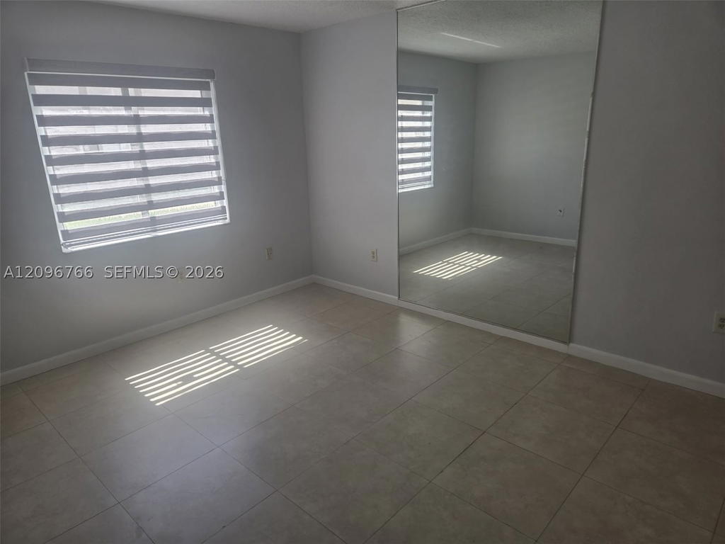 Real estate property located at 8977 123rd Ct #104, Miami-dade, Kenland Walk Condo Ii, Miami, FL