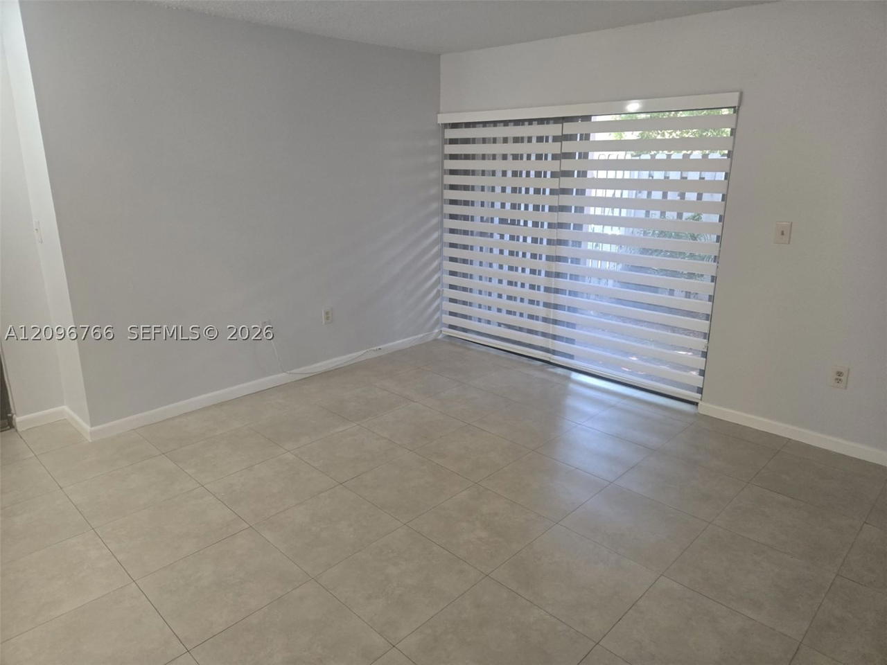 Real estate property located at 8977 123rd Ct #104, Miami-dade, Kenland Walk Condo Ii, Miami, FL