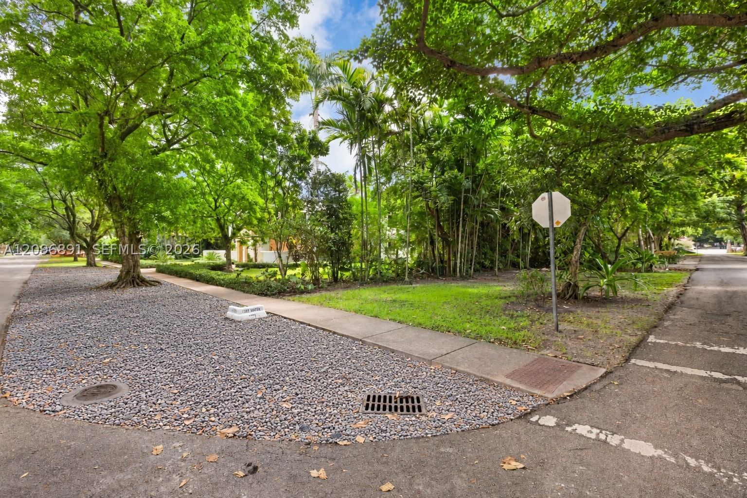 Real estate property located at 1140 Asturia Ave, Miami-dade, Coral Gables Sec C, Coral Gables, FL