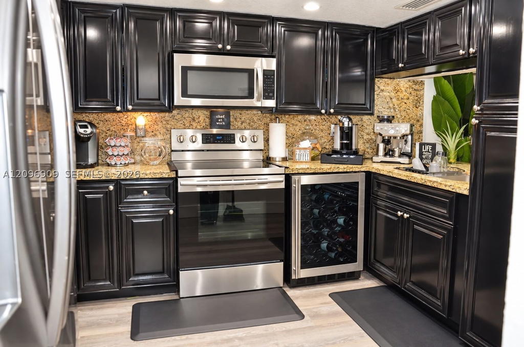 Real estate property located at 12541 95th Ter, Miami-dade, Kenland Homes, Miami, FL