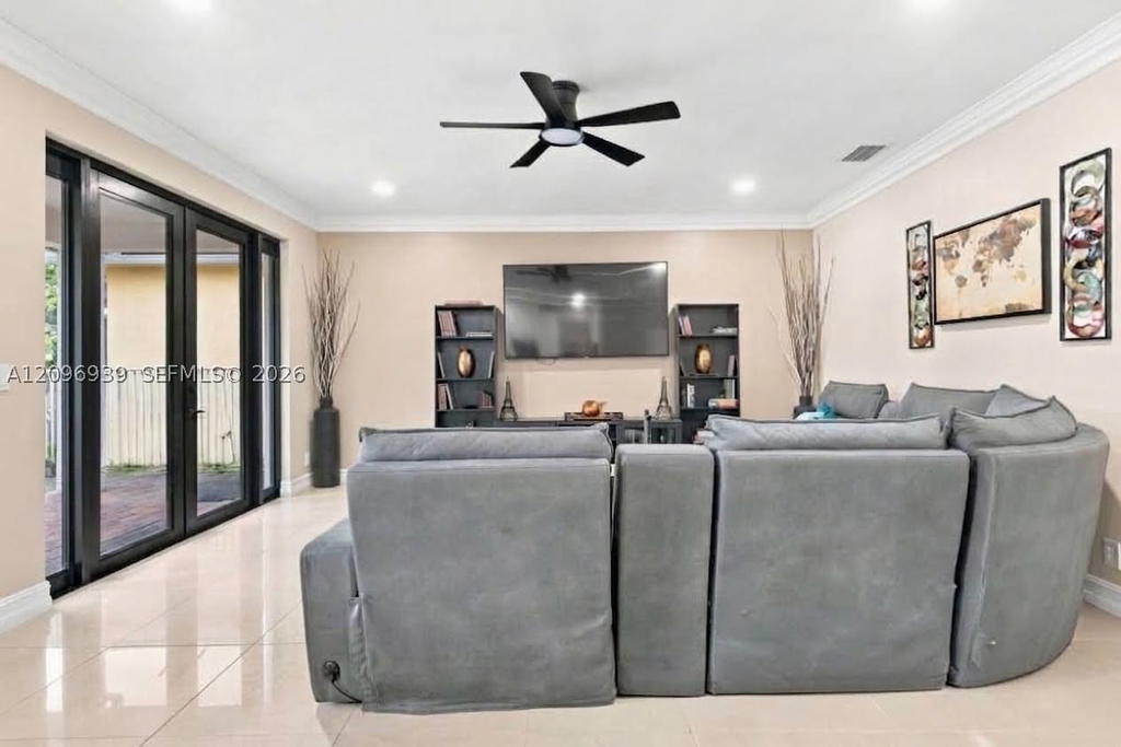 Real estate property located at 1073 Allamanda Way, Broward, Sector 2-parcels 9 & 10, Weston, FL