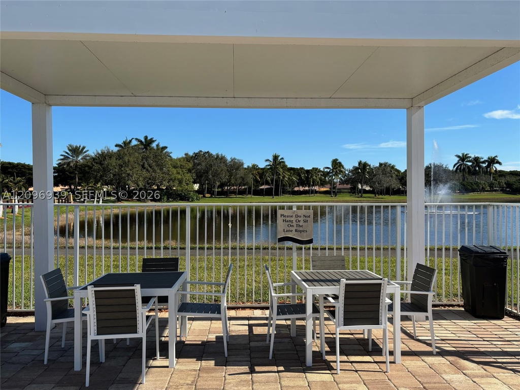 Real estate property located at 1073 Allamanda Way, Broward, Sector 2-parcels 9 & 10, Weston, FL