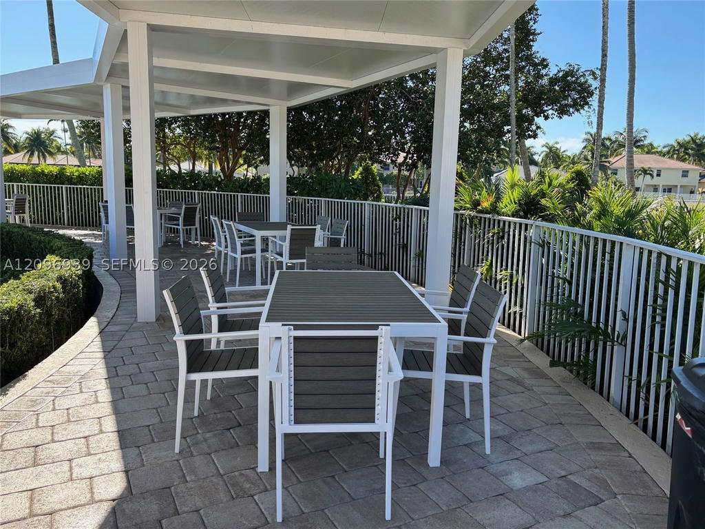 Real estate property located at 1073 Allamanda Way, Broward, Sector 2-parcels 9 & 10, Weston, FL